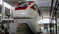     Menteri BUMN Dahlan Iskan mengaku kagum melihat mock up atau contoh monorel Jabodetabek, karya PT INKA (Persero).