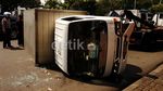 Mobil Boks Terbalik di Depan Mabes TNI AD