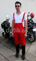 Kostum Imut Raffi Ahmad