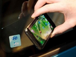 Ponsel Pintar Bakal Gantikan Kunci Mobil