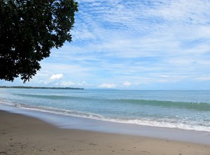 Libur Panjang Paling Pas ke Pantai Carita