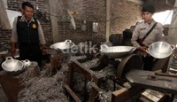 Kepolisian Resor Tangerang telah menetapkan lima tersangka dalam kasus penganiayaan dan kekerasan terhadap para buruh ini.