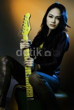 Maria Aipassa, Si Tomboy yang Seksi