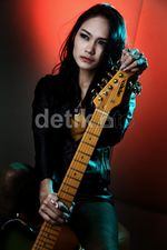 Maria Aipassa, Si Tomboy yang Seksi