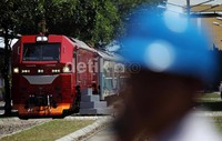 PT INKA juga memproduksi lokomotif diesel.