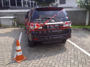 PKS Mestinya Tak Ketakutan Saat KPK Hendak Sita Mobil