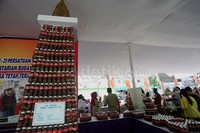 Sekitar 5.000 botol Bir Pletok itu berhasil memecahkan rekor MURI.