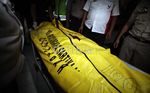 Jasad 3 Teroris Bandung Dibawa ke RS Polri
