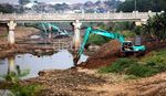 Pengerukan Kanal Banjir Timur