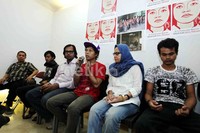 Empat buruh memberi kesaksian seputar praktik 'perbudakan' di pabrik kuali di Kampung Bayur Opak, Desa Lebak Wangi, Sepatan Timur, Tangerang.