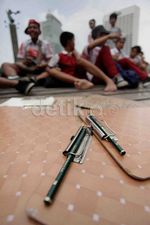 Senyum Lepas Siswa SD Usai UN