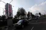 Tiang Monorel Jadi Papan Reklame