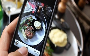 Sering Unggah Gambar Makanan Bisa Jadi Gejala Gangguan Makan?