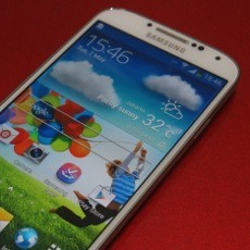Samsung Galaxy S4: Android Bertenaga yang Serba Ada