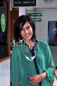 Ardina Rasti mengaku sengaja memotong rambutnya karena tuntutan peran dalam film. (Noel).