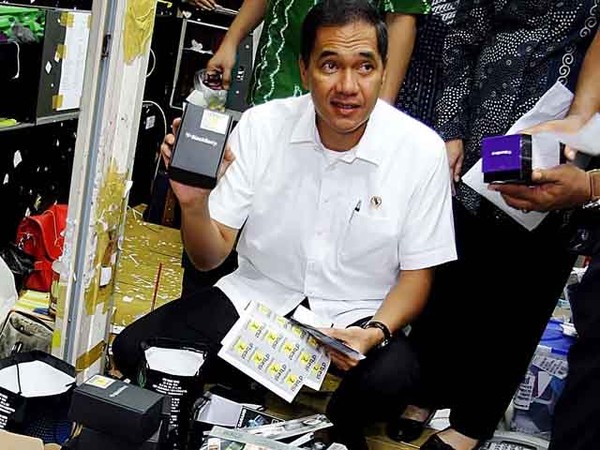 Menteri Perdagangan Sidak Ponsel Ilegal