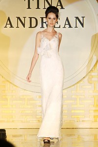 Jakarta, Indonesia - 03 Mei. Tina Andrean The Emperor Trunk Show 2013 at Grand Ballroom Hotel Mandarin Oriental. 03 Mei 2013. Jakarta. [Foto: Mohammad Abduh/Wolipop]