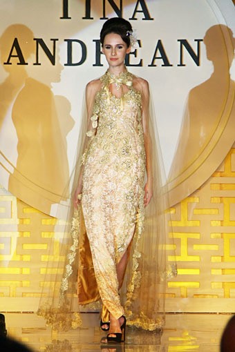 Jakarta, Indonesia - 03 Mei. Tina Andrean The Emperor Trunk Show 2013 at Grand Ballroom Hotel Mandarin Oriental. 03 Mei 2013. Jakarta. [Foto: Mohammad Abduh/Wolipop]
