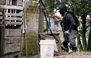 Polisi Sita Rp 36 Juta dari Penggerebekan Teroris di Bandung & Jakarta
