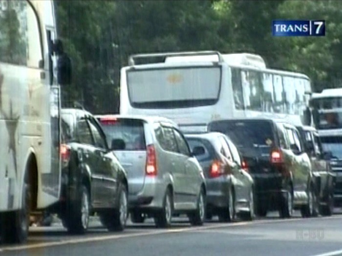 Long Weekend, Puncak Macet Total