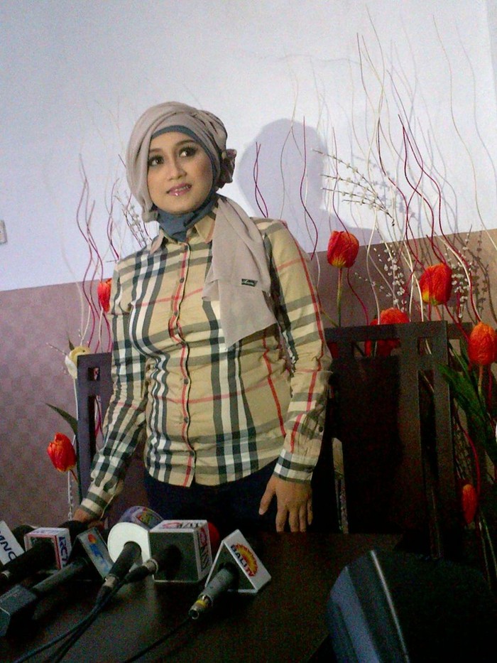 Sefti Menolak Bertemu Vitalia Shesya