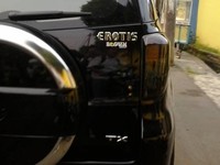 Daihatsu Erotis. Foto ini diambil dari jalan Kalisari Jakarta Timur. Pelatnya pun hanya memiliki tiga angka. (Foto: Roby Nurhuda)