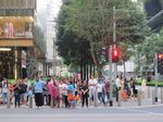 Menyelami Lautan Manusia di Orchard Road