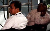 Sebelum diperiksa penyidik, Rantala Sikayo menunggu di ruang lobi KPK. Selain Rantala, KPK juga memanggil saksi-saksi lain terkait kasus suap impor daging yakni Muhammad Munir, Ojeng Cardinata dan Rama Pratama. Lamhot Aritonang/detikFoto.