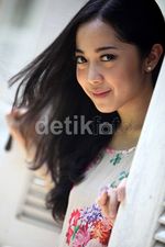 Aih... Cantiknya Karina Salim