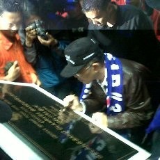 Diiringi Hujan, Stadion Bandung Lautan Api Diresmikan