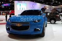 Pernyataan tersebut dilontarkan langsung oleh Presiden General Motors (GM) Amerika Utara Mark Reuss yang mengatakan pihaknya ingin mengembangkan kendaraan sport dengan sistem penggerak roda belakang.