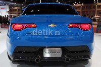 Model ini berdasarkan pada platform penggerak roda belakang yang sama seperti Cadillac ATS yang memiliki panjang jarak sumbu roda 109 inci.