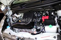 Mazda VX-1 mengusung mesin K14B DOHC, VVT 4 silinder segaris berkapasitas 1.373 cc, yang sanggup menyemburkan tenaga hingga 95PS/6.000rpm dengan torsi 130Nm/4.000rpm.