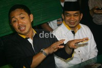 Menurut Anis, dia belum mengetahui kapan tepatnya tim KPK akan datang. Anis meminta tim KPK datang dan membawa surat penyitaan.