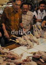 Gita Wiryawan Blusukan ke Pasar Klender