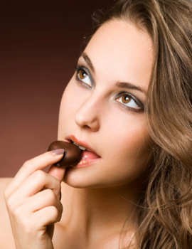 Agar Tubuh Lebih Rileks dan Santai Makanlah Bayam dan Cokelat