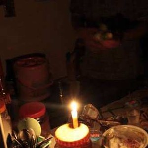 Listrik di Seperempat Wilayah Jateng Belum Juga Nyala
