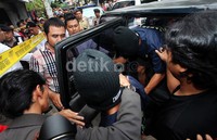 Para pelaku kejahatan ini adalah mantan karyawan korban.