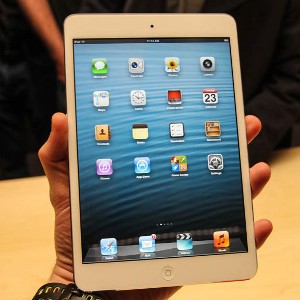 Sekolah Bagi-bagi iPad Mini Gratis ke Semua Siswa