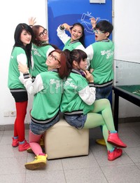 Ekspresi ceria Super Girlies. Gus Mun/detikHOT.