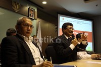 Dalam masa 100 hari kinerjanya, Satuan Kerja Khusus Pelaksana Kegiatan Usaha Hulu Minyak dan Gas Bumi (SKK Migas) telah berhasil mengalokasikan gas alam cair (Liquefied Natural Gas/LNG) untuk domestik sebanyak 644 kargo untuk FSRU Nusantara Regas, FSRU Lampung, FSRU Jawa Tengah, FSU Banten dan Regasikasi Arun dalam periode 2013 hingga 2021.