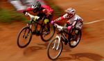 Adu Tangkas Dirt Jump dan Dual Slalom