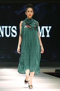 Jakarta, Indonesia - 12 Mei, 2013. Stephanus Hamy Nusa Tenggara Barat to Nusa Tenggara Timur. Jakarta Fashion & Food Festival 2013. at Grand Ballroom Harris Hotel. Kelapa Gading. Jakarta. [Foto: Mohammad Abduh/Wolipop]