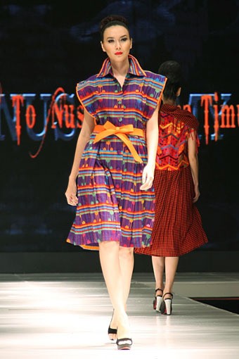 Jakarta, Indonesia - 12 Mei, 2013. Stephanus Hamy Nusa Tenggara Barat to Nusa Tenggara Timur. Jakarta Fashion & Food Festival 2013. at Grand Ballroom Harris Hotel. Kelapa Gading. Jakarta. [Foto: Mohammad Abduh/Wolipop]