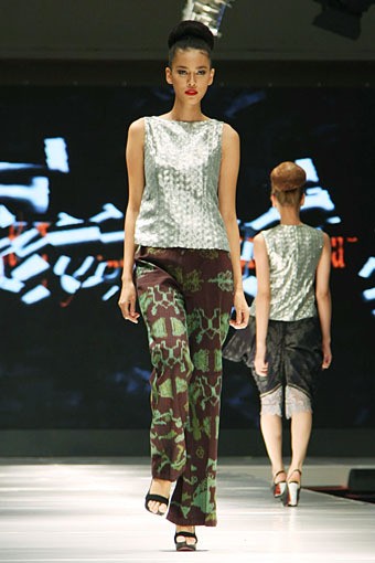 Jakarta, Indonesia - 12 Mei, 2013. Stephanus Hamy Nusa Tenggara Barat to Nusa Tenggara Timur. Jakarta Fashion & Food Festival 2013. at Grand Ballroom Harris Hotel. Kelapa Gading. Jakarta. [Foto: Mohammad Abduh/Wolipop]