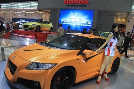Honda CR-Z Blusukan ke Kota-kota Kecil di Indonesia