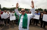 Tolak Relokasi, Muslim Syiah Demo DPR