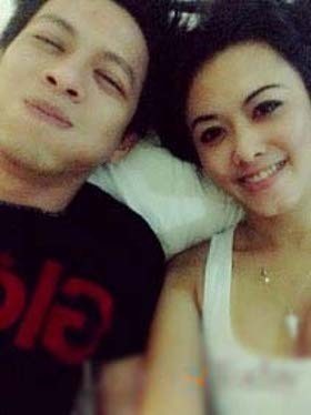 Foto Mesra Seleb yang Bikin Heboh