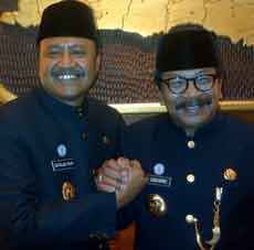 Khofifah Gandeng Mantan Kapolda Jatim, Soekarwo Tak Risau