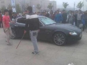 Kecewa, Pemilik Mobil Sewa 3 Preman untuk Hancurkan Maserati